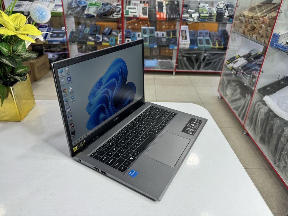 acer core i3-13 oxirgi avlodi 8/512 nvme ssd ideal holatda yangidek