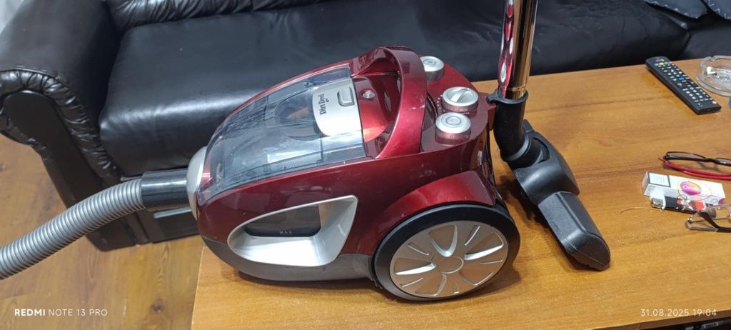 Прахосмукачка Dirt Devil Royal 2300W