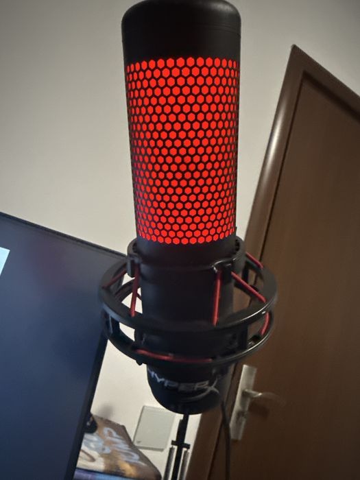 Microfon hyperx quadcast