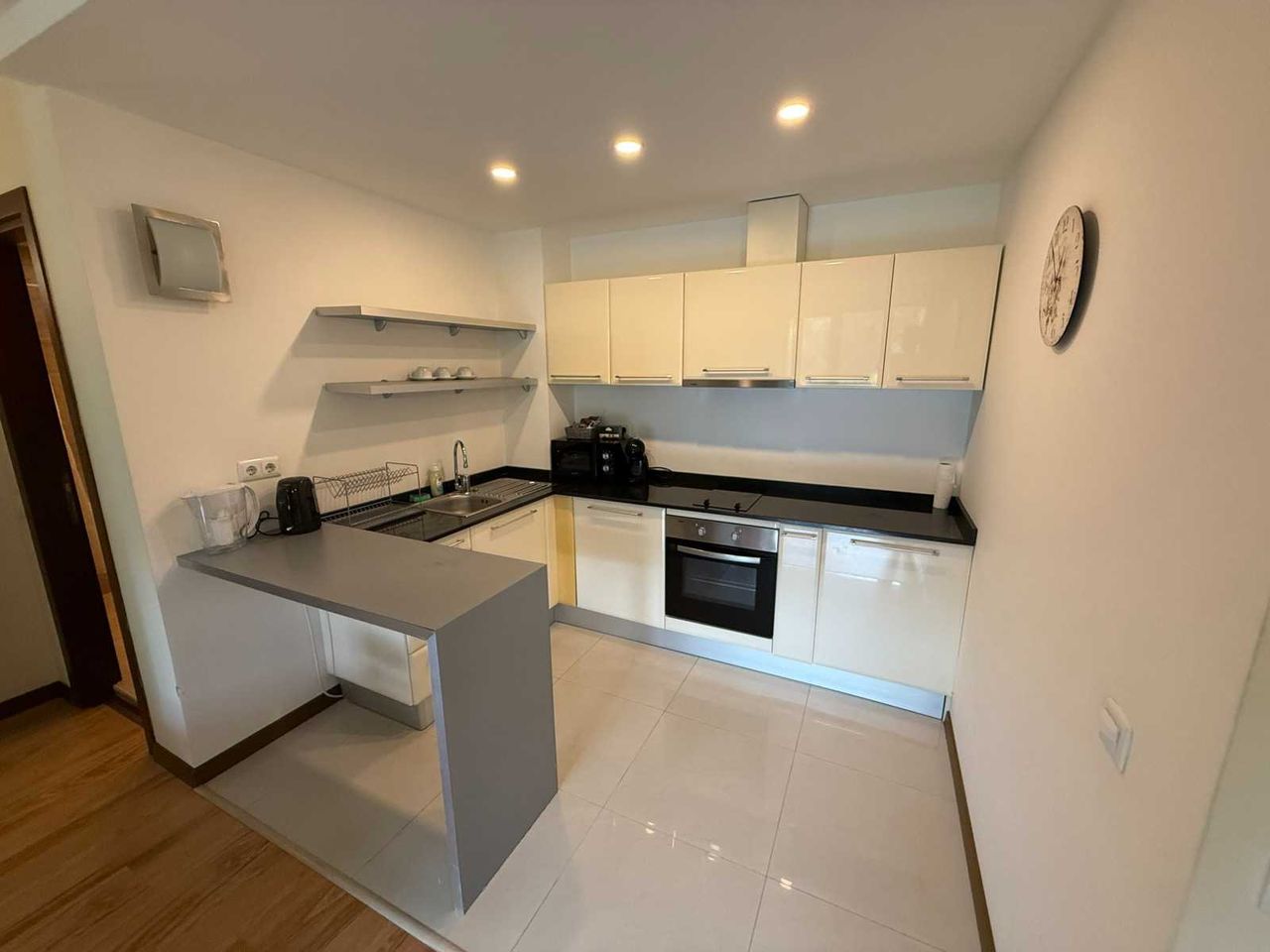 Продава се Тристаен апартамент в Банско - 120 кв.м за 767 €/кв.м - Снимка #3