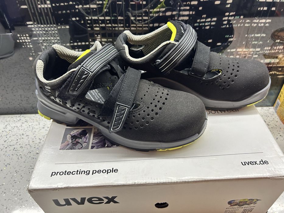 Работни Обувки UVEX 42