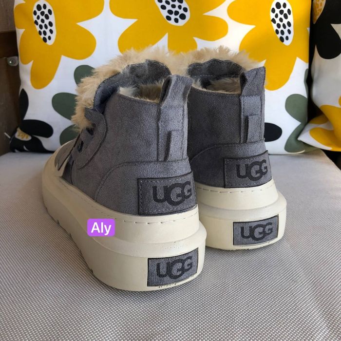 Ugg uri dama imblanite