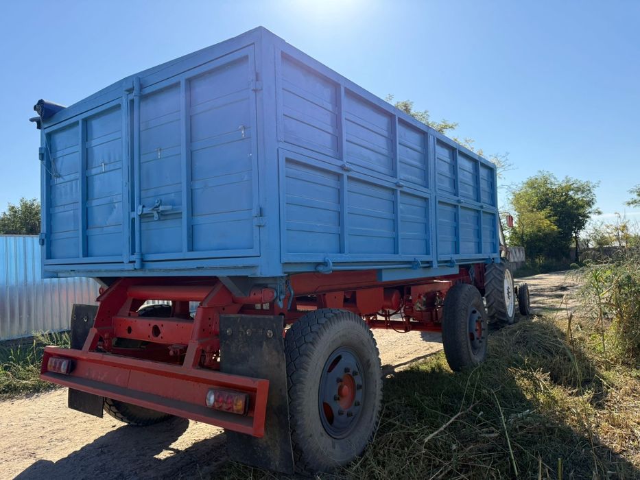 Remorca Basculabila 3 Părți 10 tone ( 7,5 8 12 tone ) inoecabila