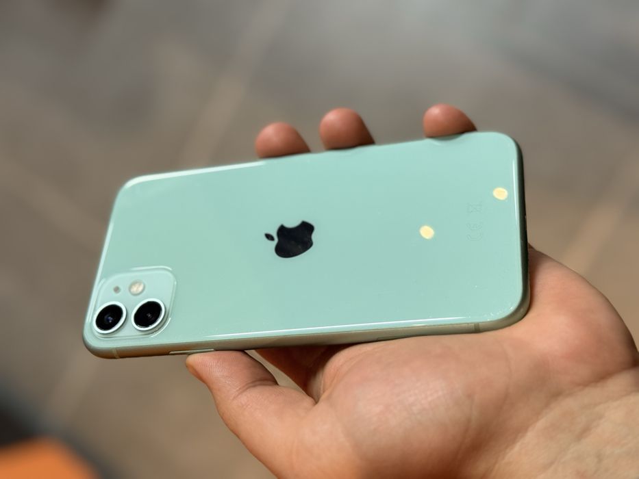 Продам iphone 11 64gb