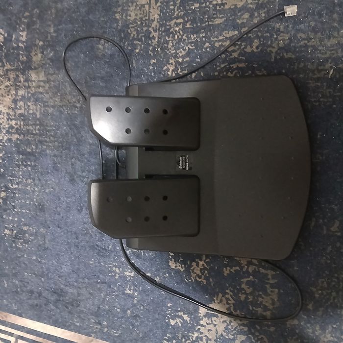 Продам игровой руль Defender fanatic