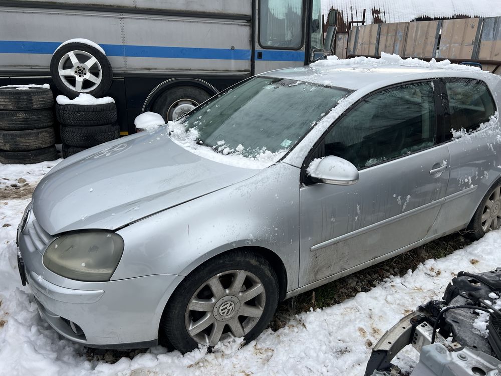 Volkswagen Golf 5 2.0tdi , Фолксваген Голф 5 тди На Части !!!