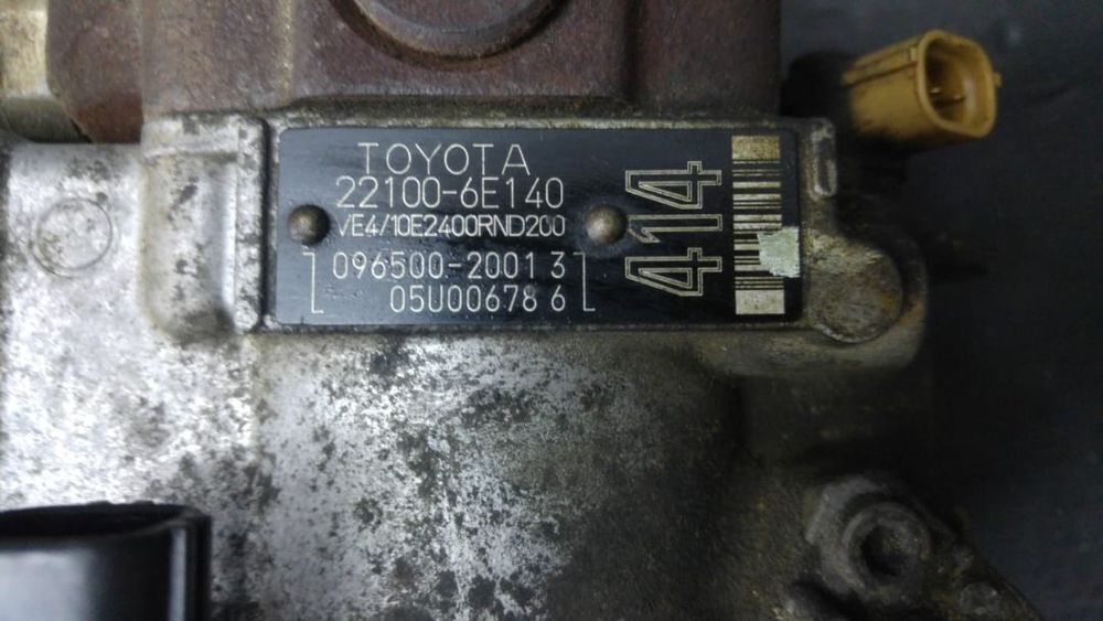 Pompa injectie toyota avensis 2.0 td 22100-6e140