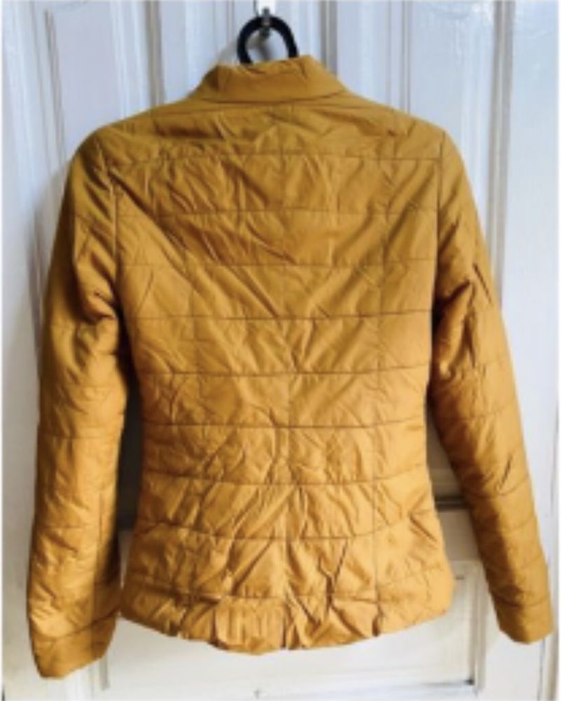 Женская куртка - 40,42 размер