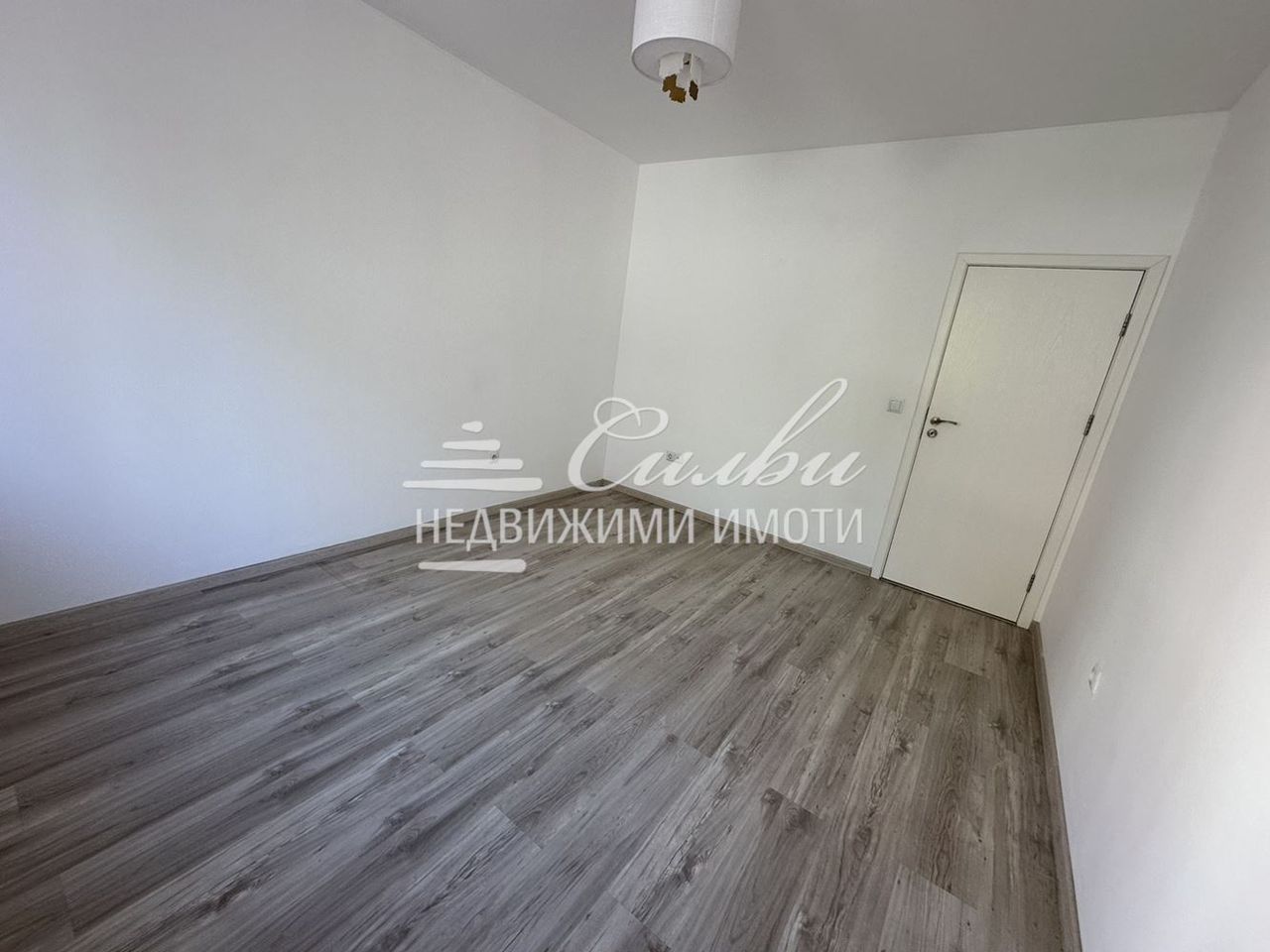 Продава се Тристаен апартамент в Шумен, Дивизионна болница - 93 кв.м за 1289 €/кв.м - Снимка #4