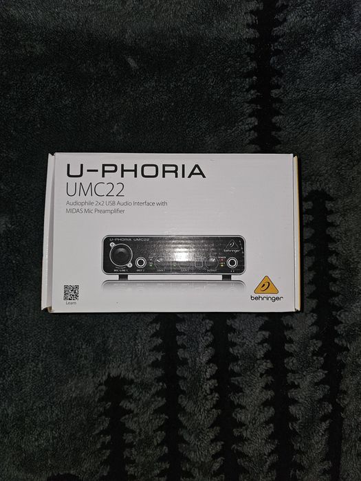 Звуковая карта BEHRINGER UMC-22