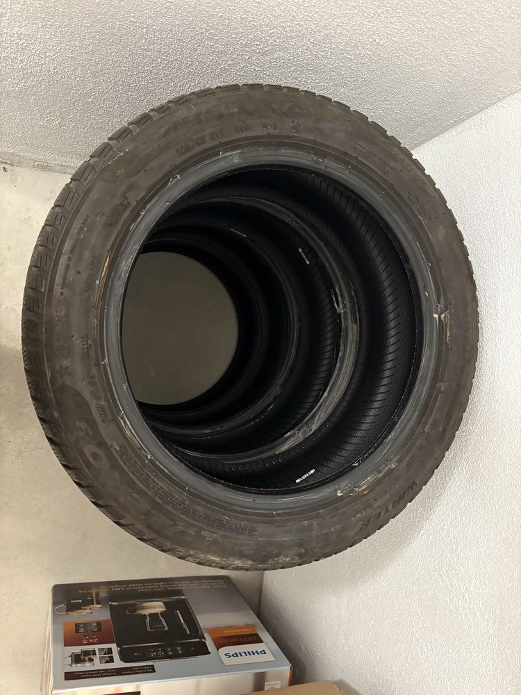 Гуми Pirelli 225/50/17 RunFlat XL BMW