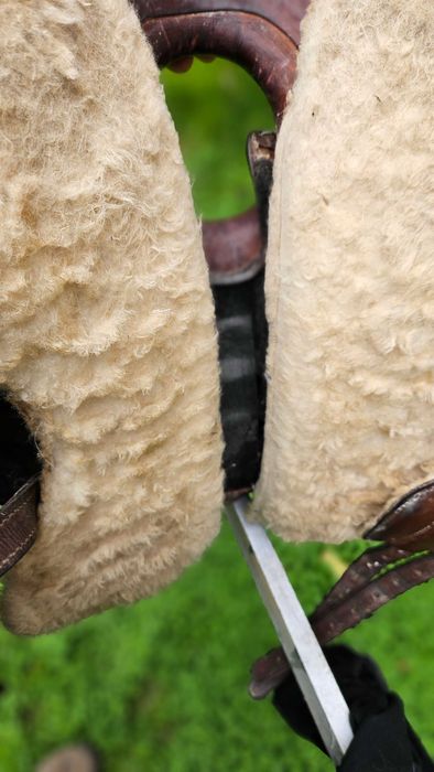 Седло за кон подиум