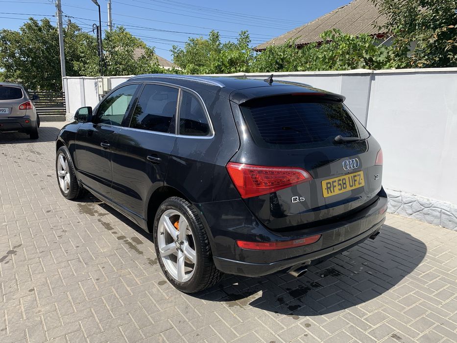 Vand Audi Q5 3.0 TDI 2009 VOLAN DREAPTA