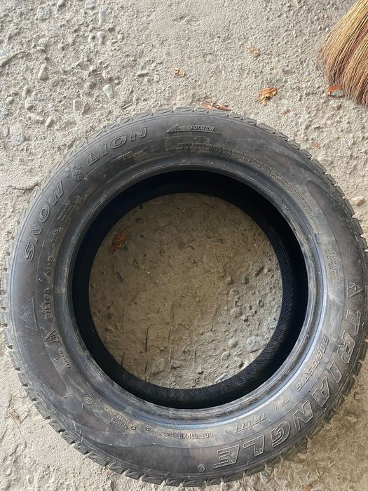 Продам зимние шины Triangle