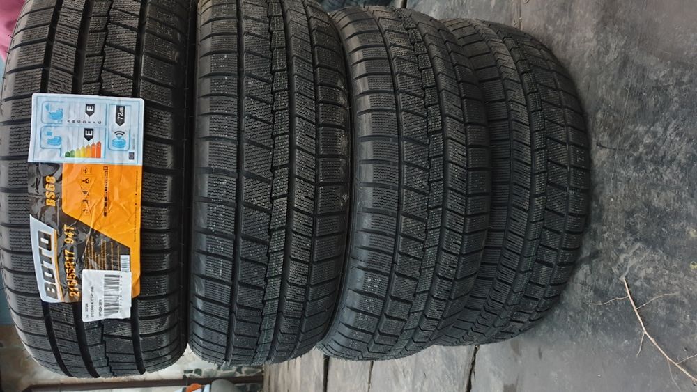 Нови гуми 215 55 17 бото