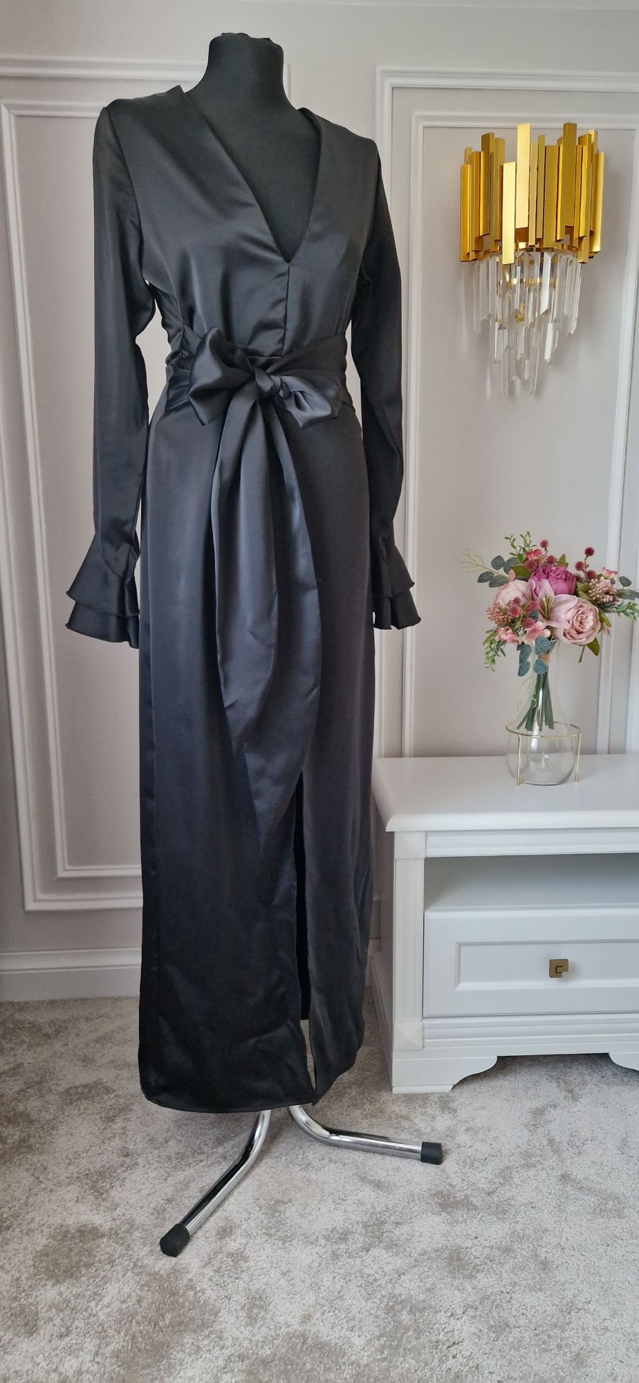 Vand rochii elegante pentru evenimente