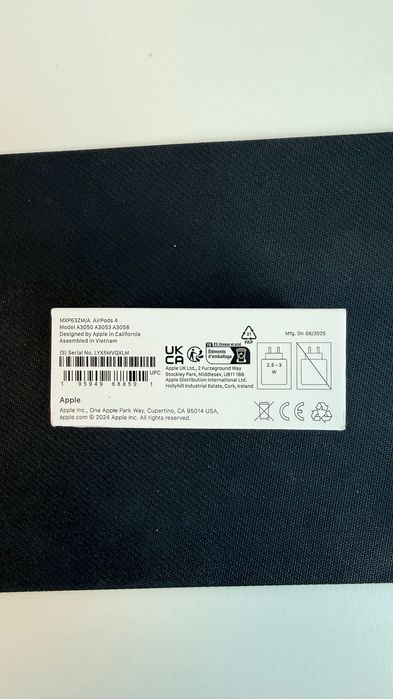 Casti Apple AirPods 4 2025 SIGILATE - fara ANC