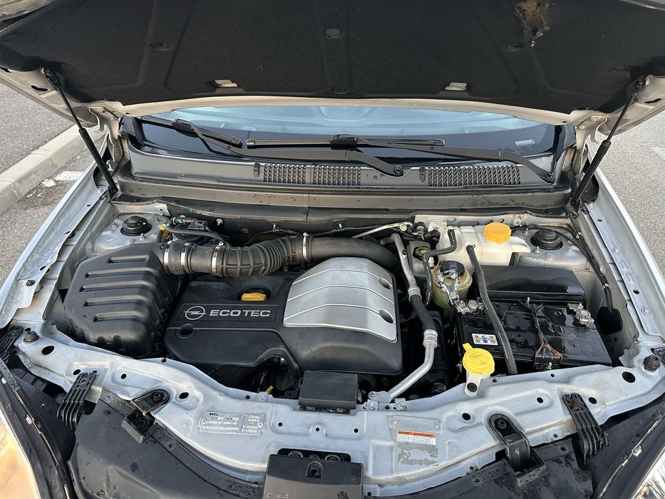 Opel antara 2009 automat 4x4 usor avariat