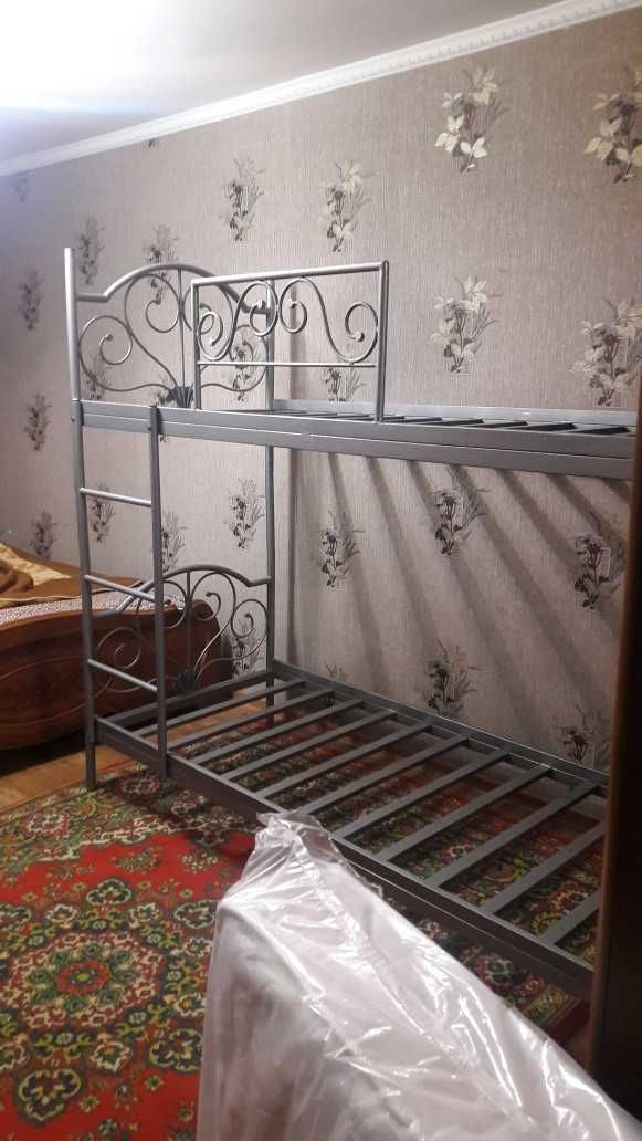 Двухъярусная кровать Калибри. Разбирается на две. Доставка из Алматы.