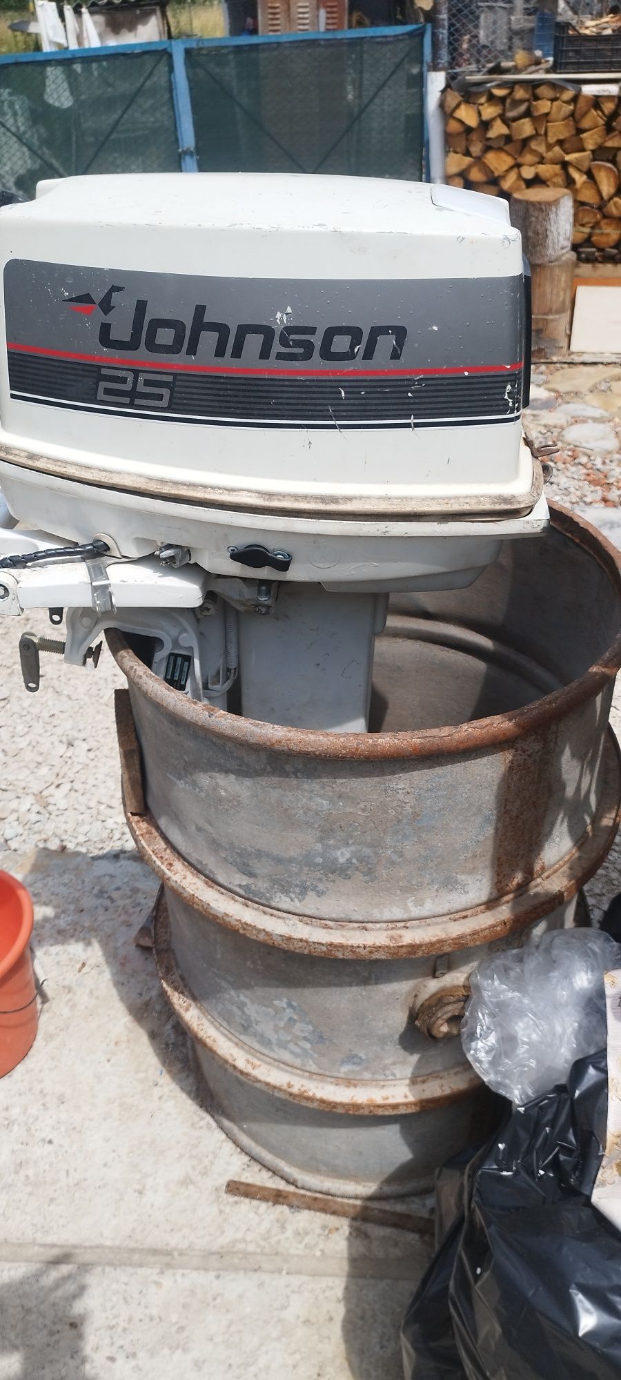 Vand motor Johnson 25 cai