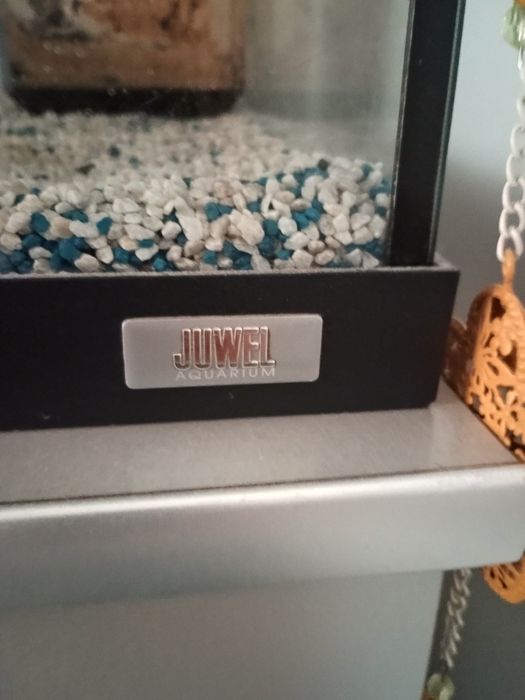 Vând acvariu Juwel 180 litri