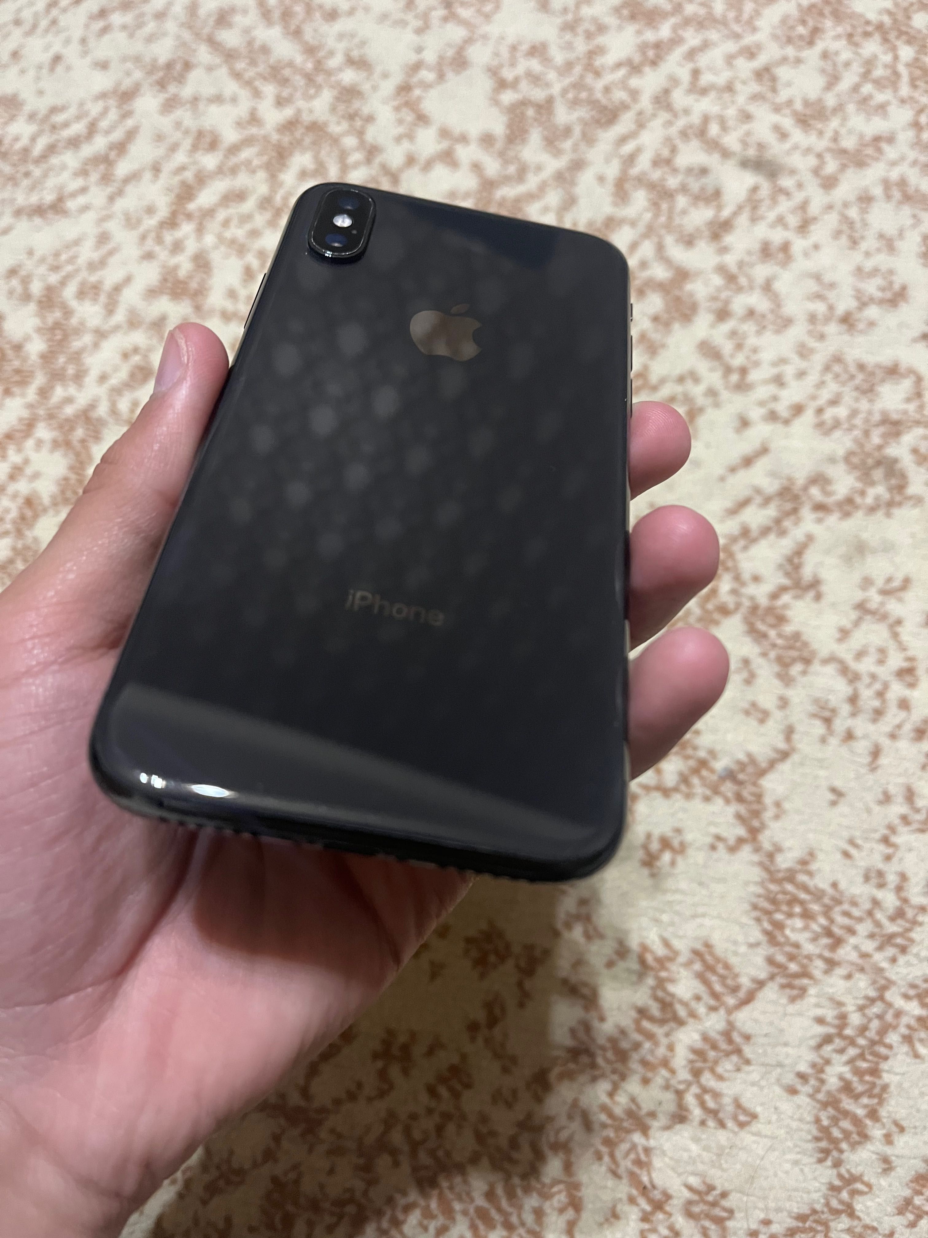 продаю iPhone x 256gb