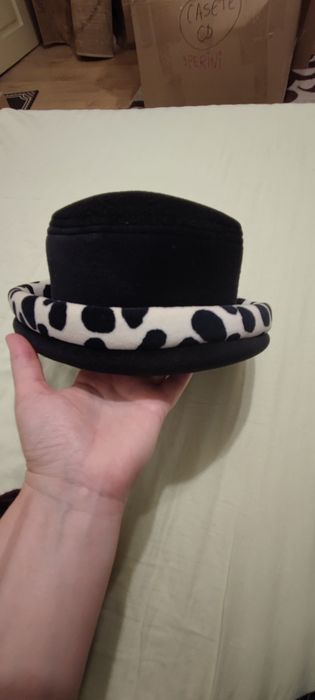 Pălării  am  2  bucați