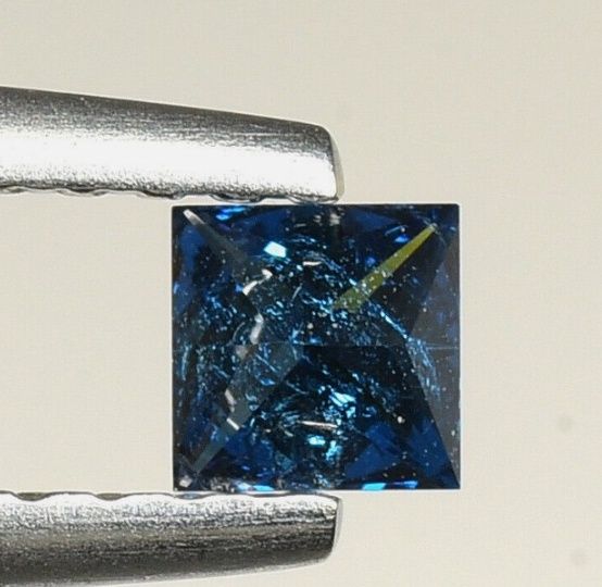 Diamant natural albastru 0.15 ct