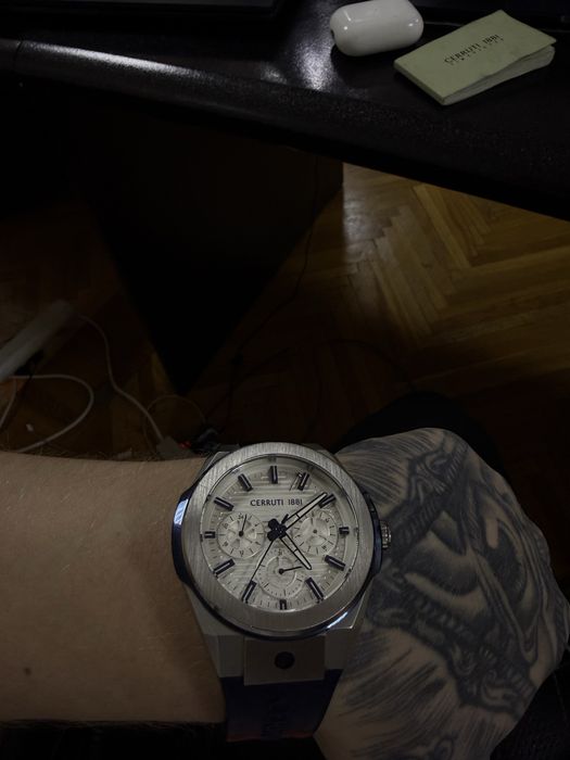 Часы Cerruti 1881
