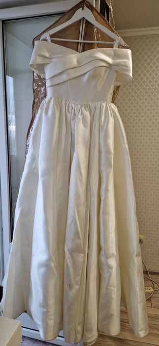 Продам свадебное платье