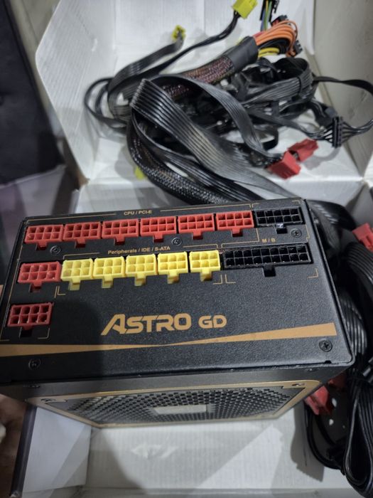 Sursa 1200w pentru placa video gaming. Rtx 3090 rtx 4090
