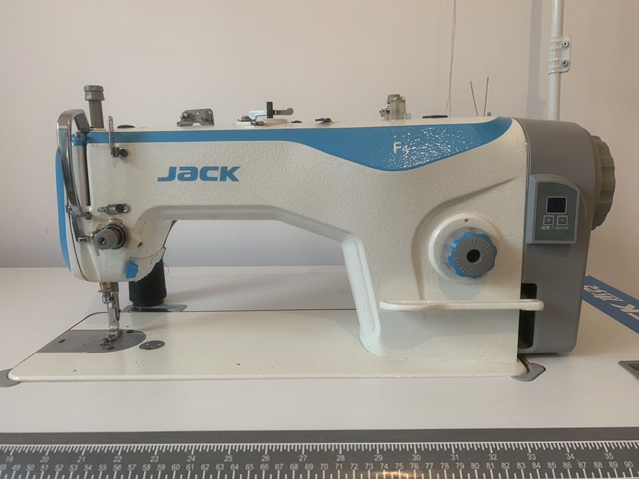 Masina cusut Jack F4