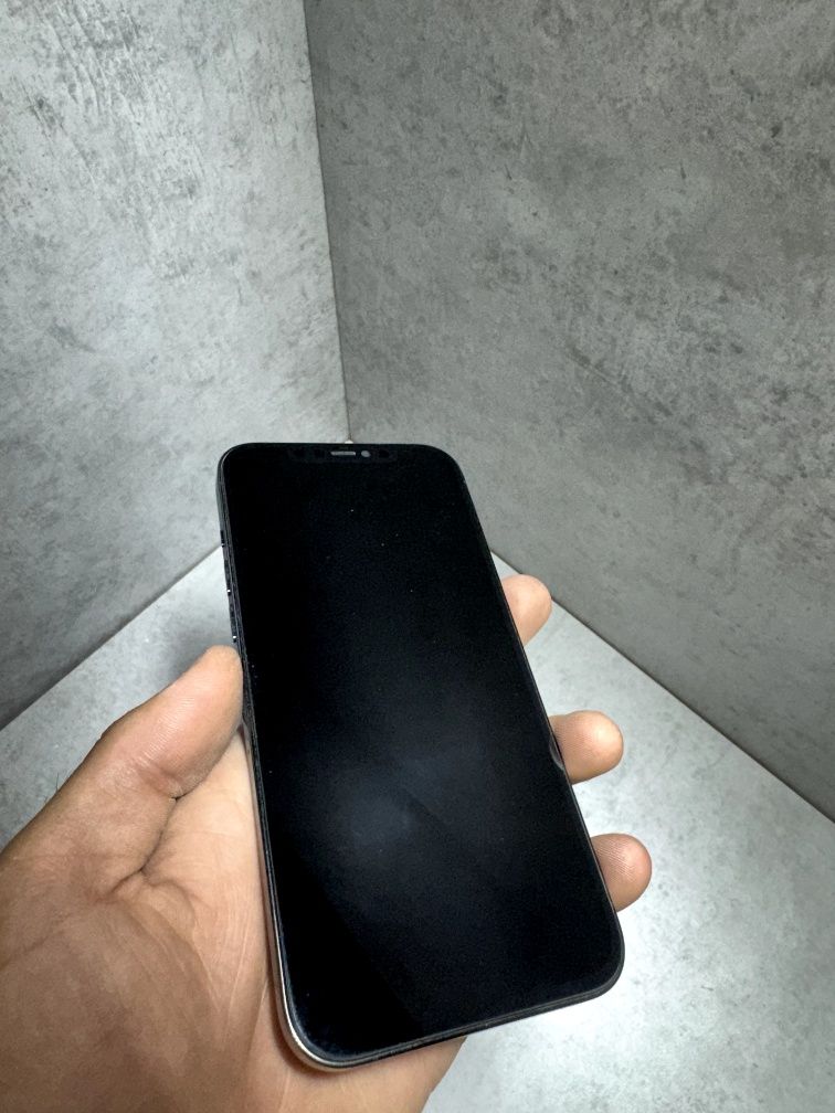 Iphone 12 pro max ideal holatda