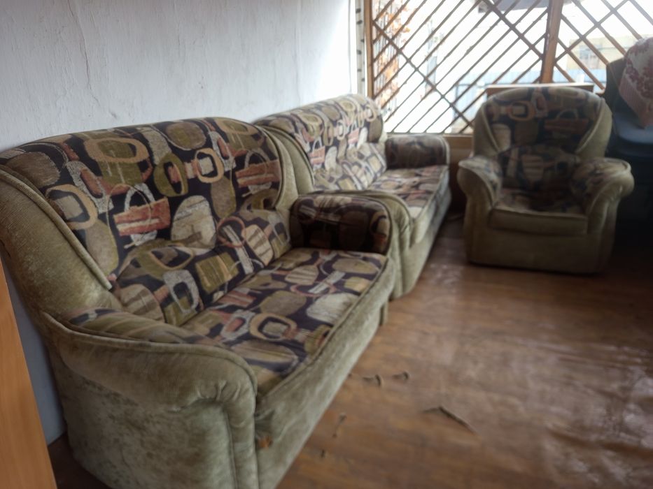 ДЛЯ ДАЧИ Тройка в хорошем состоянии.