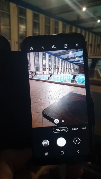 Самсунг А 10 смартфон перфектен