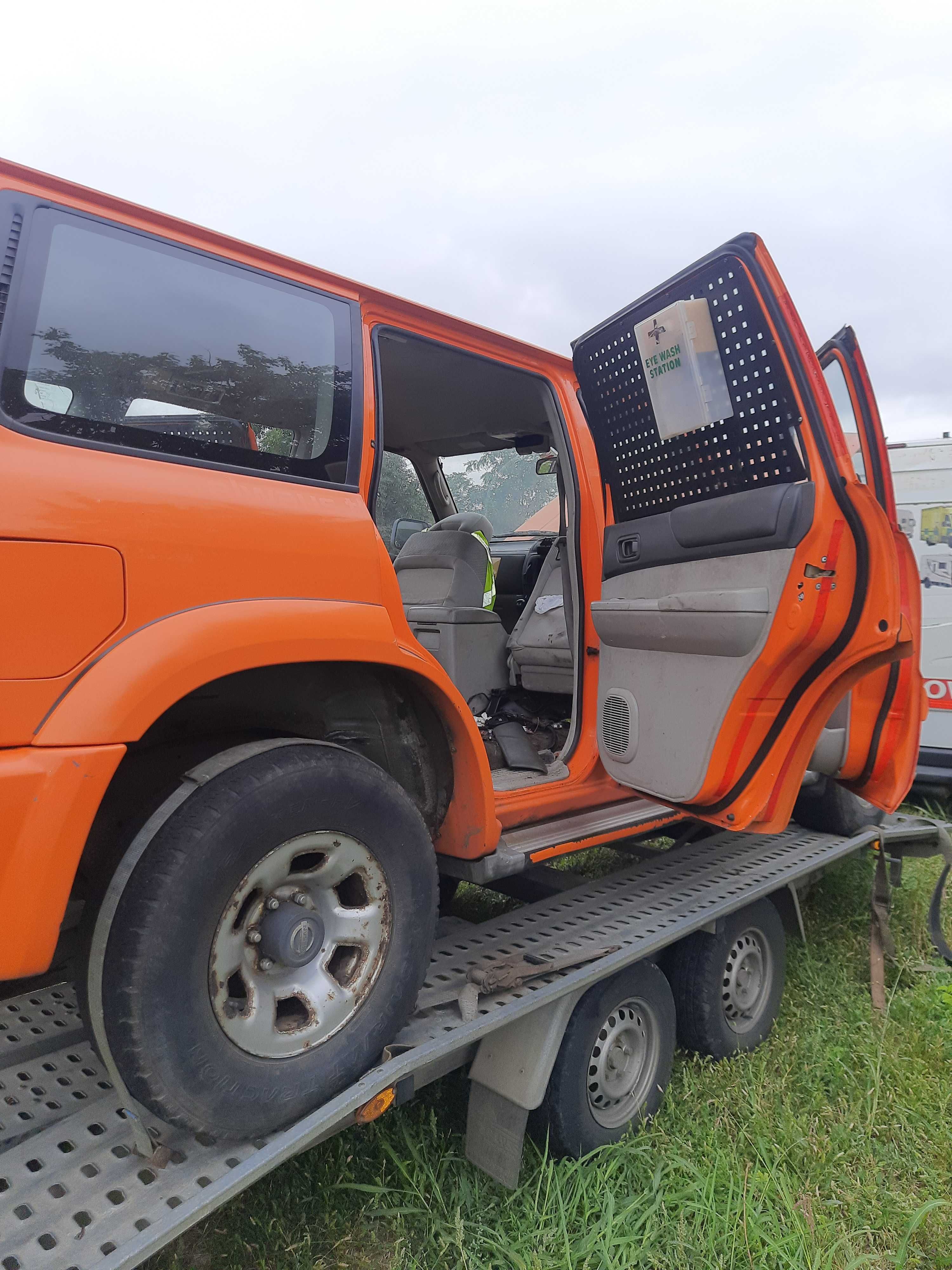 Dezmembrez nissan patrol 2004 volan dreapta