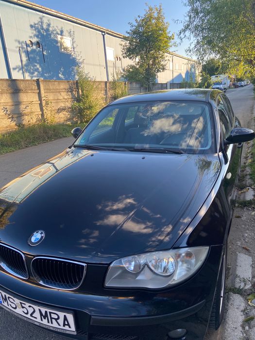 BMW seria 1  ——-