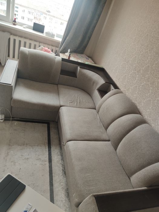 Отдам бесплатно в хорошие руки Угловой диван