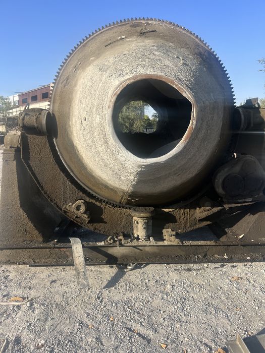 Бетомешалка , бетосместитель 1м3