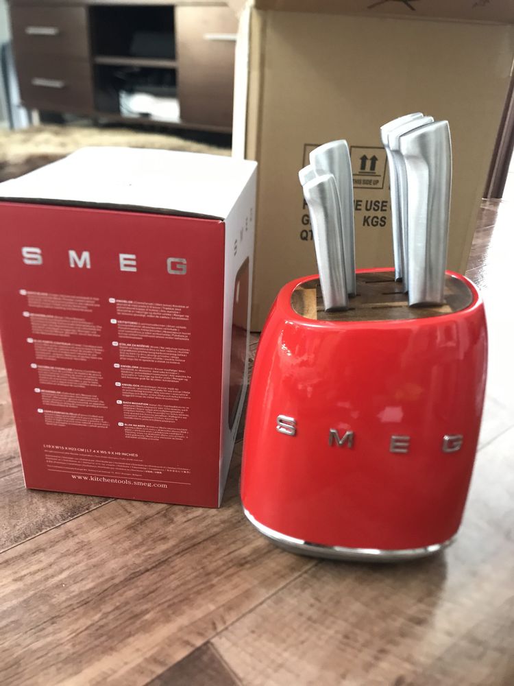 Smeg кухонные ножи комплект