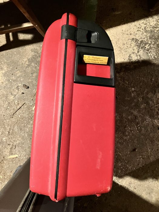 Куфари. Revelation и Carlton