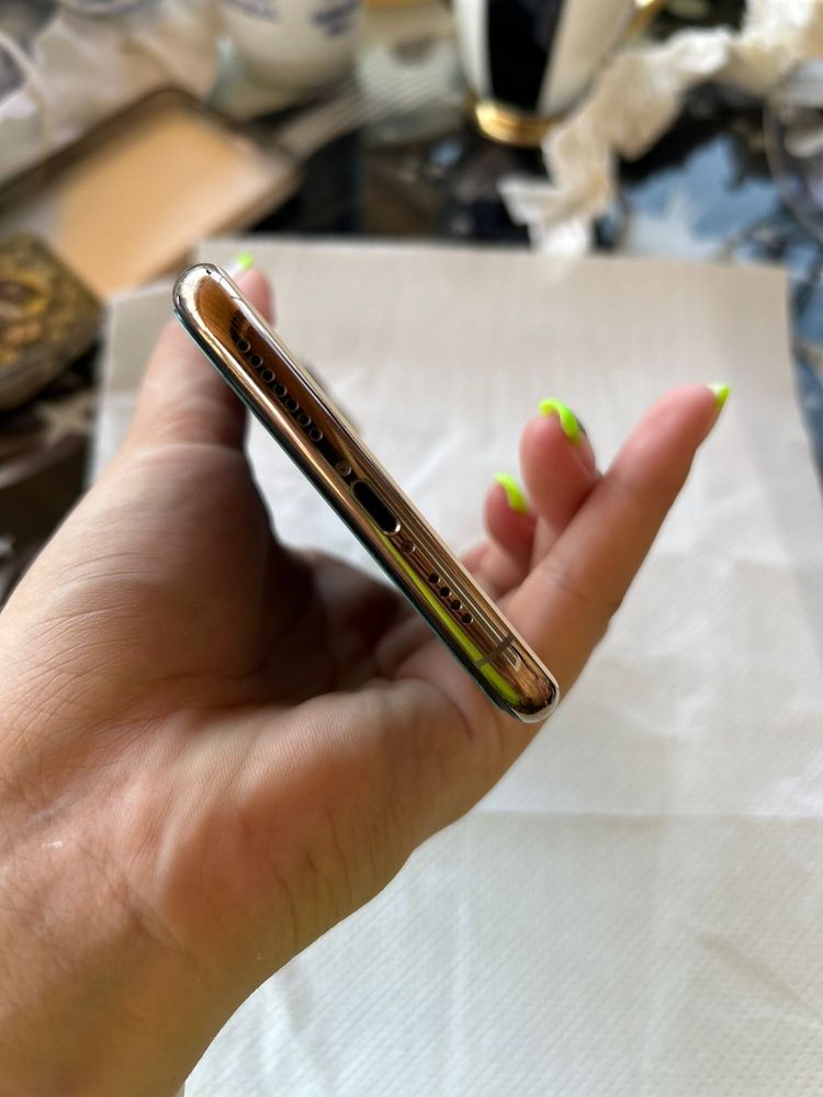 Vand iphone 11 Pro Max Gold