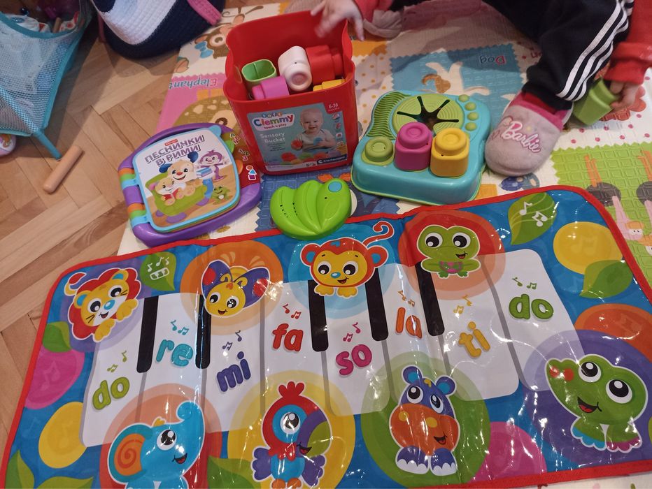 Лот детски играчки