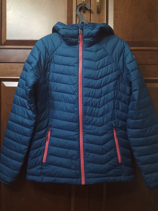 Продам куртку Columbia. Размер S. Весна-Осень.В отличном состоянии.