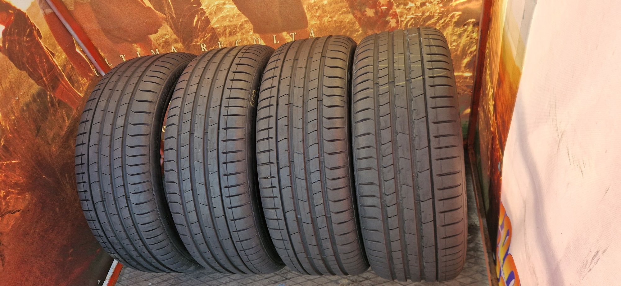 Set 4 Anvelope ca noi Pirelli 225 40 R20 de vara