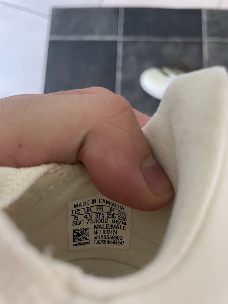 Стоножки Adidas чисто нови!
