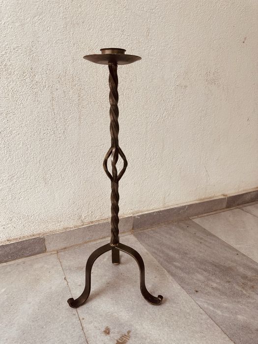 Подов свещник от ковано желязо