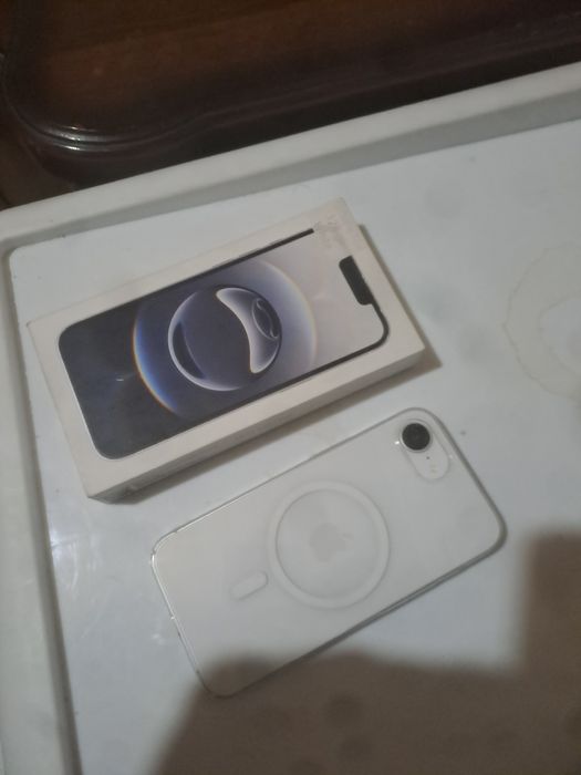 Iphone 16e новый