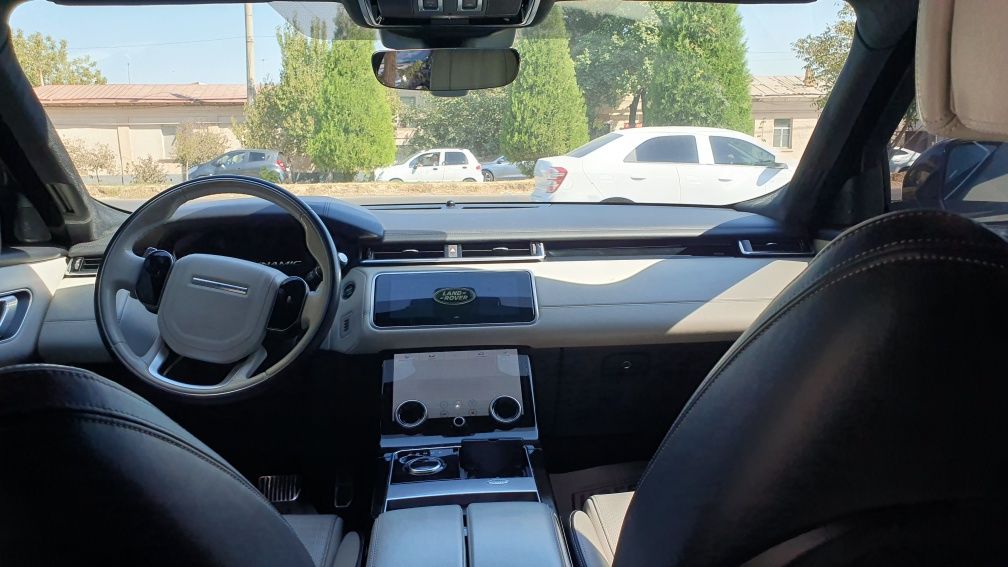 RANGE ROVER. Velar.3.0L Turbo. Yili 2018. Yurgani 85000. Narxi 49900