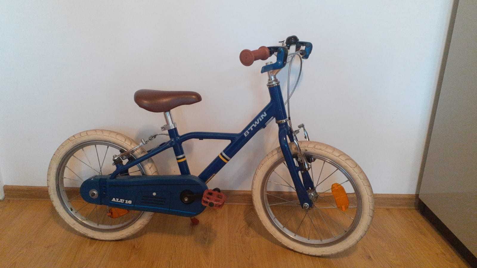 Bicicleta 16 inch, copii, aluminiu, decathlon - foarte usoara - 7.1kg